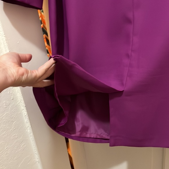 Worn once Need to be dry cleaned - Picture 5 of 5